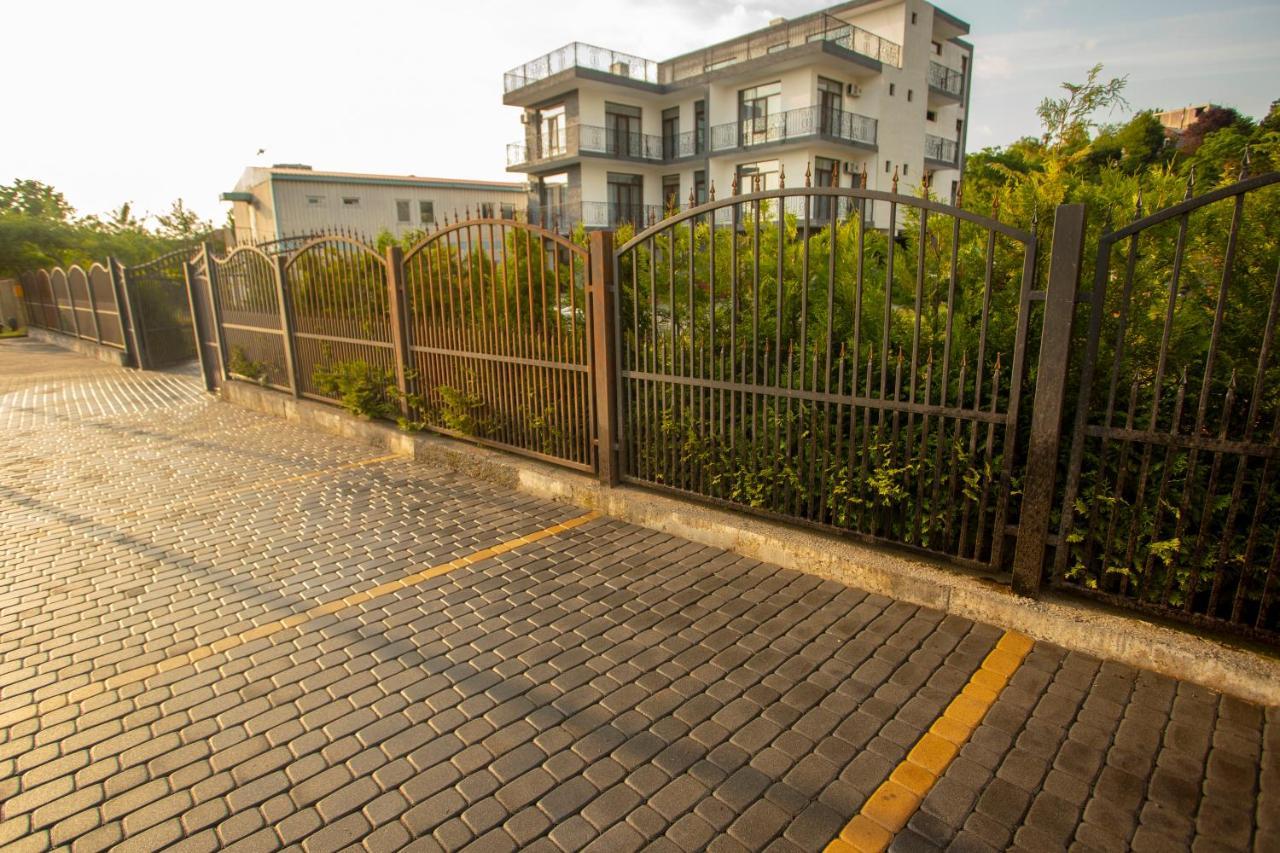Pollux Hotel Batumi Ngoại thất bức ảnh