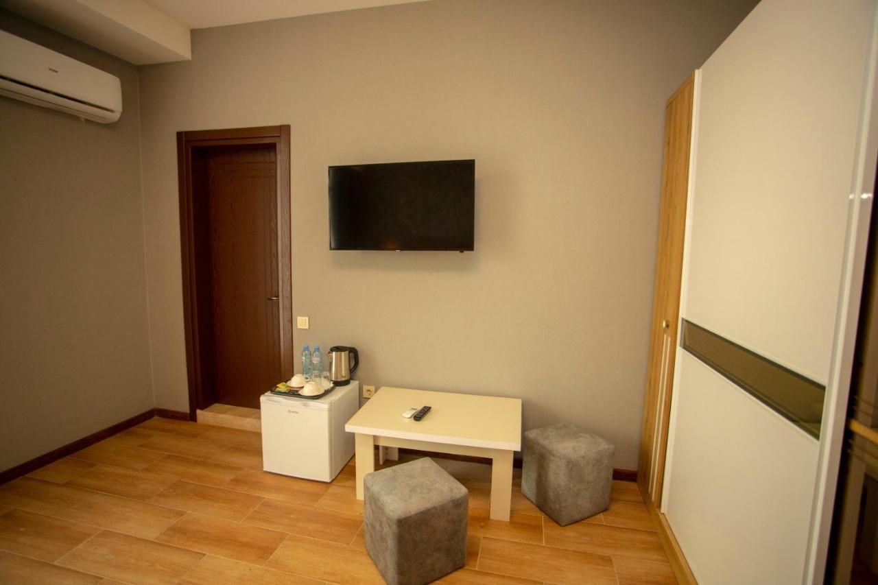Pollux Hotel Batumi Ngoại thất bức ảnh