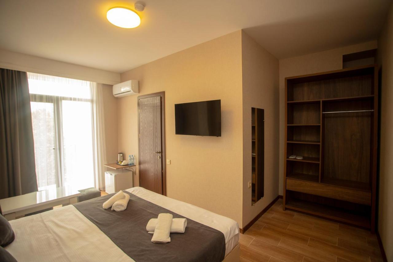 Pollux Hotel Batumi Ngoại thất bức ảnh