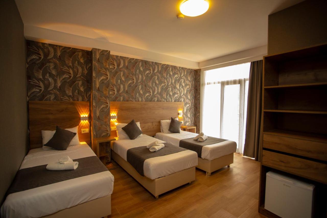 Pollux Hotel Batumi Ngoại thất bức ảnh