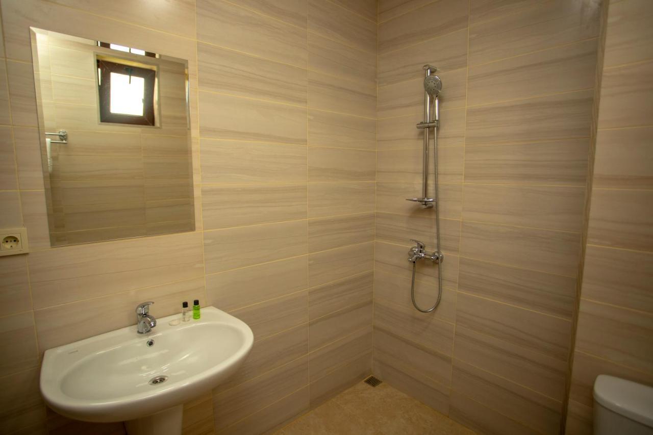 Pollux Hotel Batumi Ngoại thất bức ảnh